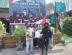 Datangi Kejari Sikka, Warga Ladogahar Desak Usut Tuntas Dugaan Mangkraknya Proyek Air Bersih IKK Nita