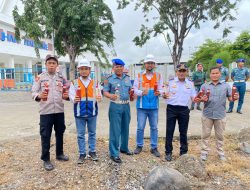 Pengamanan Arus Mudik Lebaran, TNI AL Amankan Miras di Pelabuhan Maumere