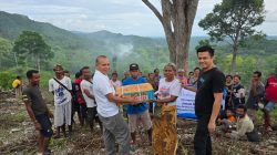 Politisi PAN Jean Natalia Suryanto Salurkan Bibit Jagung untuk Jemaat Bakibalaf Jelang Musim Tanam 2025