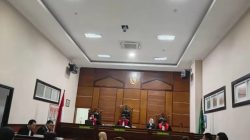 Aktivis dan Penggiat Media Sosial Bersama Peniup Peluit (Whistleblower) Dihukum Karena Mengungkap Kasus Dugaan Korupsi BUMD Di Lingkungan Pemda DKI Jakarta