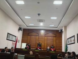 Aktivis dan Penggiat Media Sosial Bersama Peniup Peluit (Whistleblower) Dihukum Karena Mengungkap Kasus Dugaan Korupsi BUMD Di Lingkungan Pemda DKI Jakarta