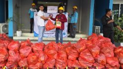 PLN ULP Ende Salurkan 156 Paket Sembako untuk Pekerja Vendor Terdampak Gempa