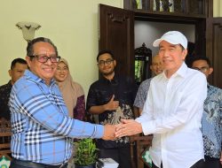 Silaturahmi ke Kediaman Jokowi, Karolus Karni Lando Sampaikan Ucapan Selamat untuk Iriana dan Gibran