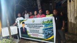 Angelius Wake Kako Serahkan 1.500 Ekor Ikan Lele untuk Kelompok Guntar di Larantuka